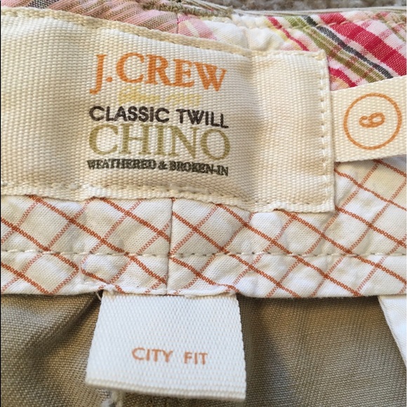 J Crew women’s khaki classic twill chino shorts - Picture 2 of 6